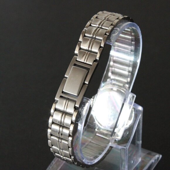 Ford Thunderbird Collectors Quartz Watch By Ford Motorsports New Needs Help 23mm - Picture 11 of 13